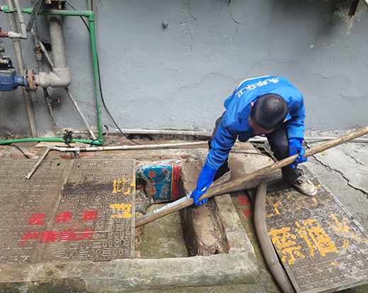 冯坡镇清掏化粪池